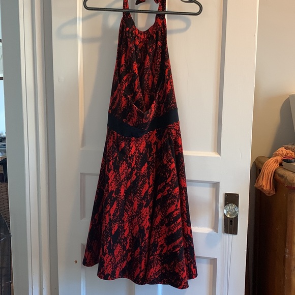 Damzels in this Dress - Picture 3 of 5